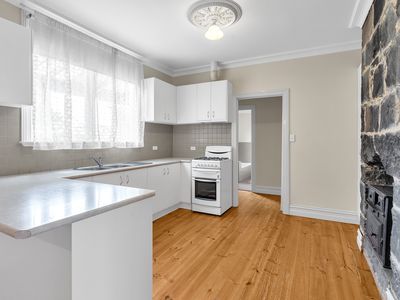 135 Douglas Parade, Williamstown