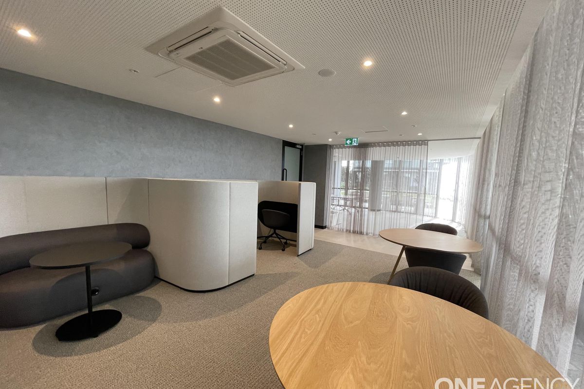 1601 / 8 Chambers Court, Epping