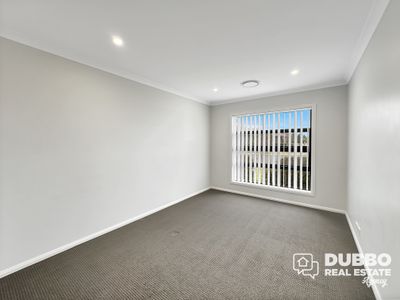 23 Amadeus Avenue, Dubbo