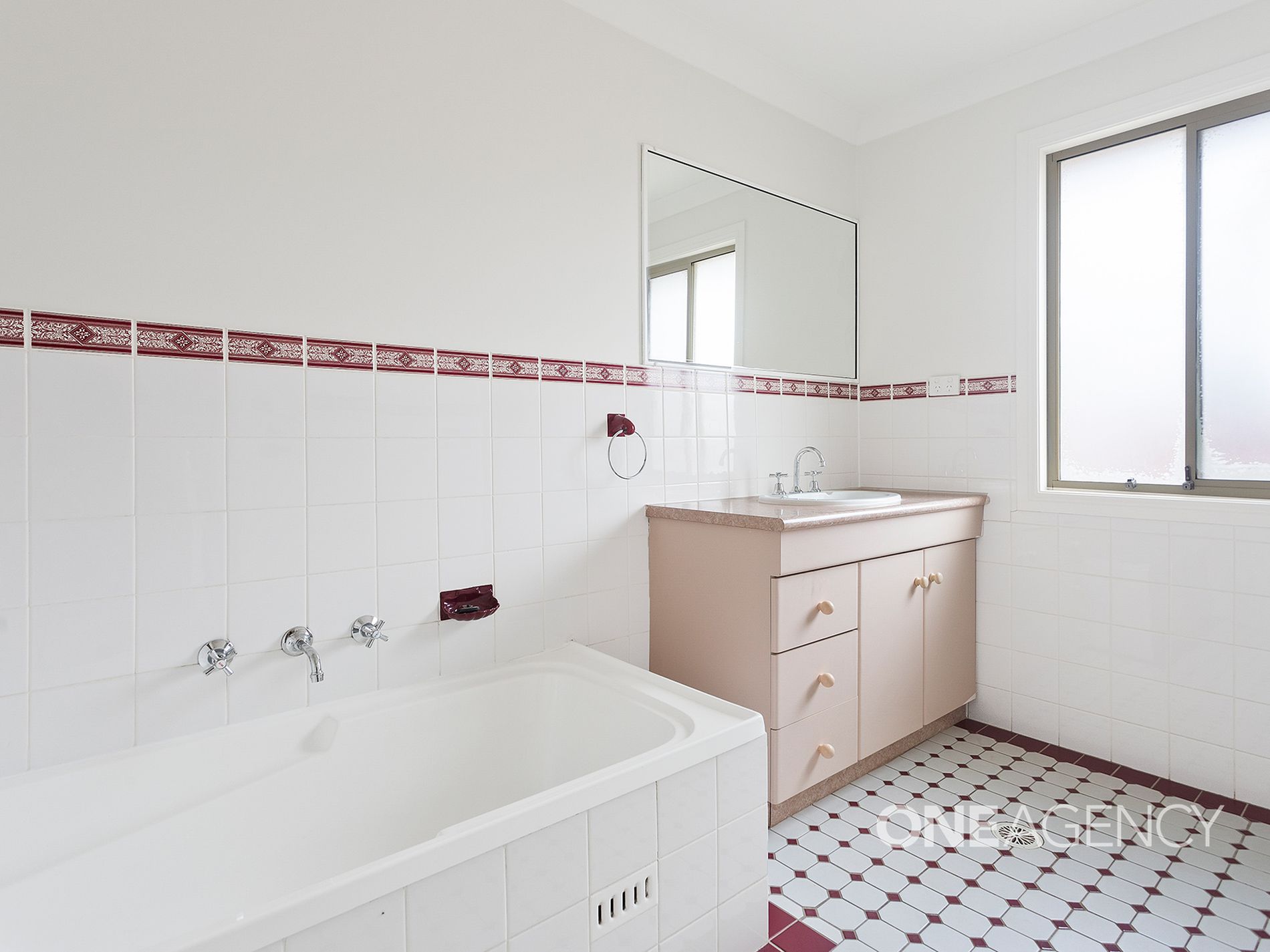 2 / 44 Bateman Avenue, Albion Park Rail