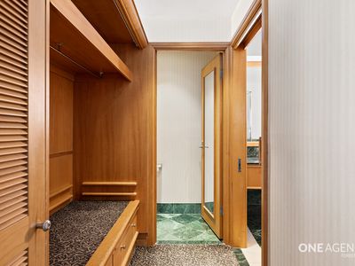 303 / 2801-2833 Gold Coast Highway, Surfers Paradise