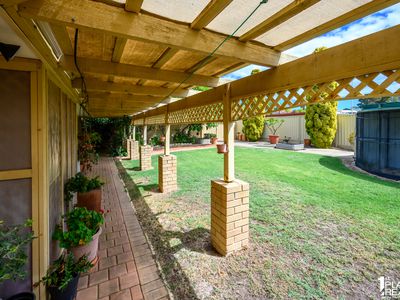 25 Templetonia Promenade, Halls Head