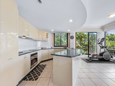 6 / 4 Golden Orchid Drive, Airlie Beach