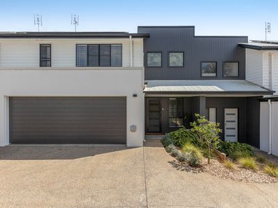 7 / 319a Bridge Street, Newtown