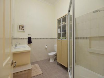 15 Bourke Street, Piccadilly