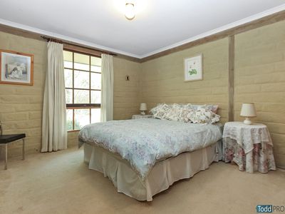 32 Scullys Lane, Heathcote