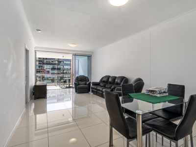 1410 / 25 East Quay Drive, Biggera Waters
