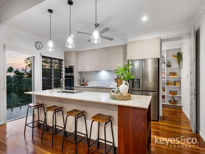 24 The Point, Castle Hill