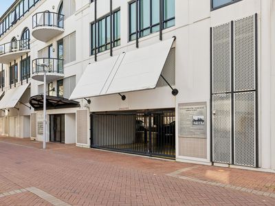 9 / 10 Eastbrook Terrace, East Perth