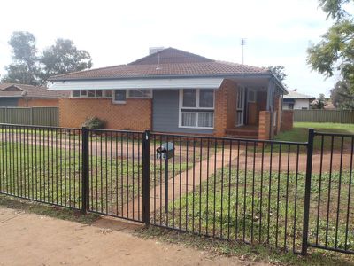24 WHEELERS LANE, Dubbo