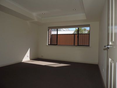 28 Collins Street, Yokine