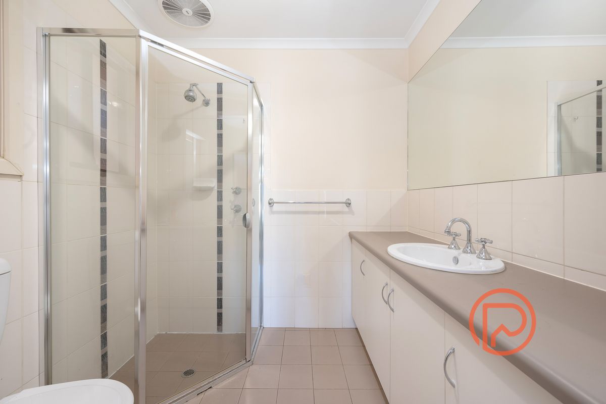 2 / 359 Hampstead Road, Northfield