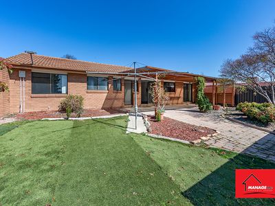 9 Macnamara Place, Chisholm