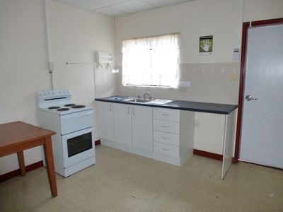 3 / 112 Charlotte, Cooktown