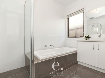 2 / 4 Belcher Street, Hamlyn Heights