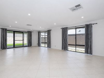 12 Randwick Bend, Harrisdale