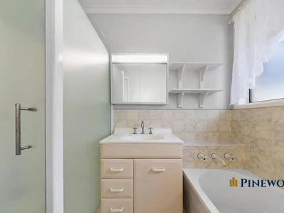 12 Savannah Crescent, Epping