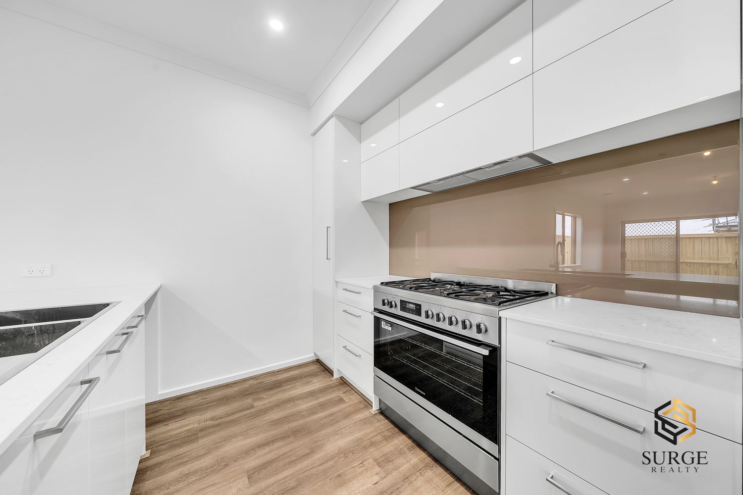 8 Petunia Crescent, Armstrong Creek