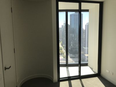 2509 / 105 Clarendon Street, Southbank