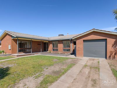 8 WIRILDA CLOSE, Wodonga
