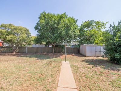 9 Bass Place, Dubbo