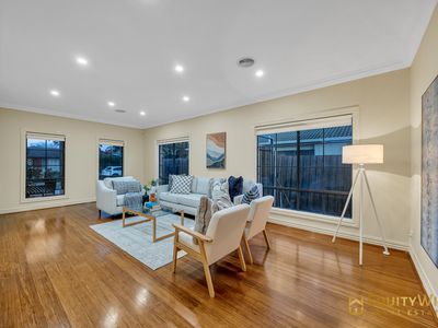 6 Wattle Grove, Point Cook