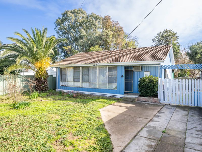 100 Carr Crescent, Mooroopna