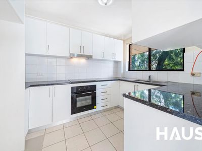 5/211 Hawkesbury Rd, Westmead