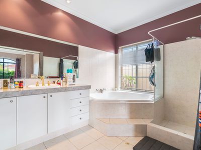 24 Gundaring Turn, Canning Vale