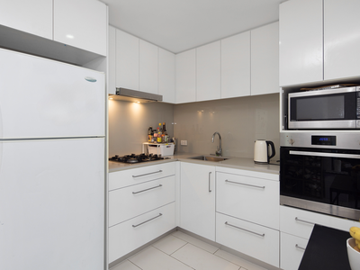 2043 / 16 Hamilton Place, Bowen Hills