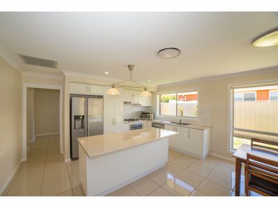 24 Hammond Street, Dubbo