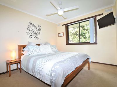 2 WOOD STREET, Beechworth