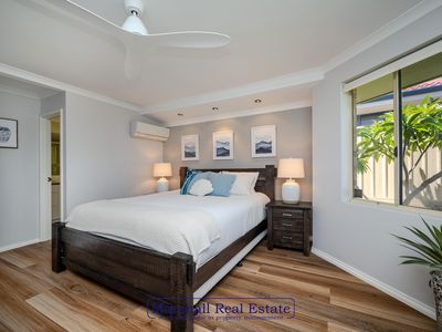 36 Mallina Circuit, Carramar