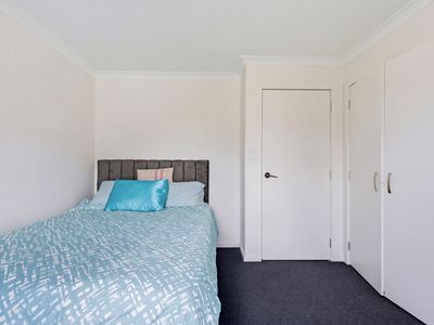 2 / 43 Adelaide Street, George Town