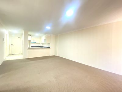 5/181 Hawkesbury Road, Westmead