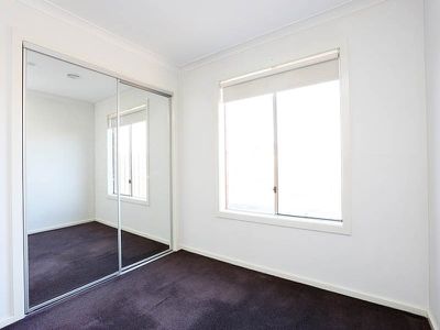 7 Fatham Drive, Wyndham Vale