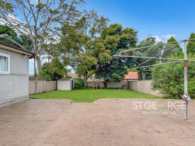 81 Ponyara Road, Beverly Hills