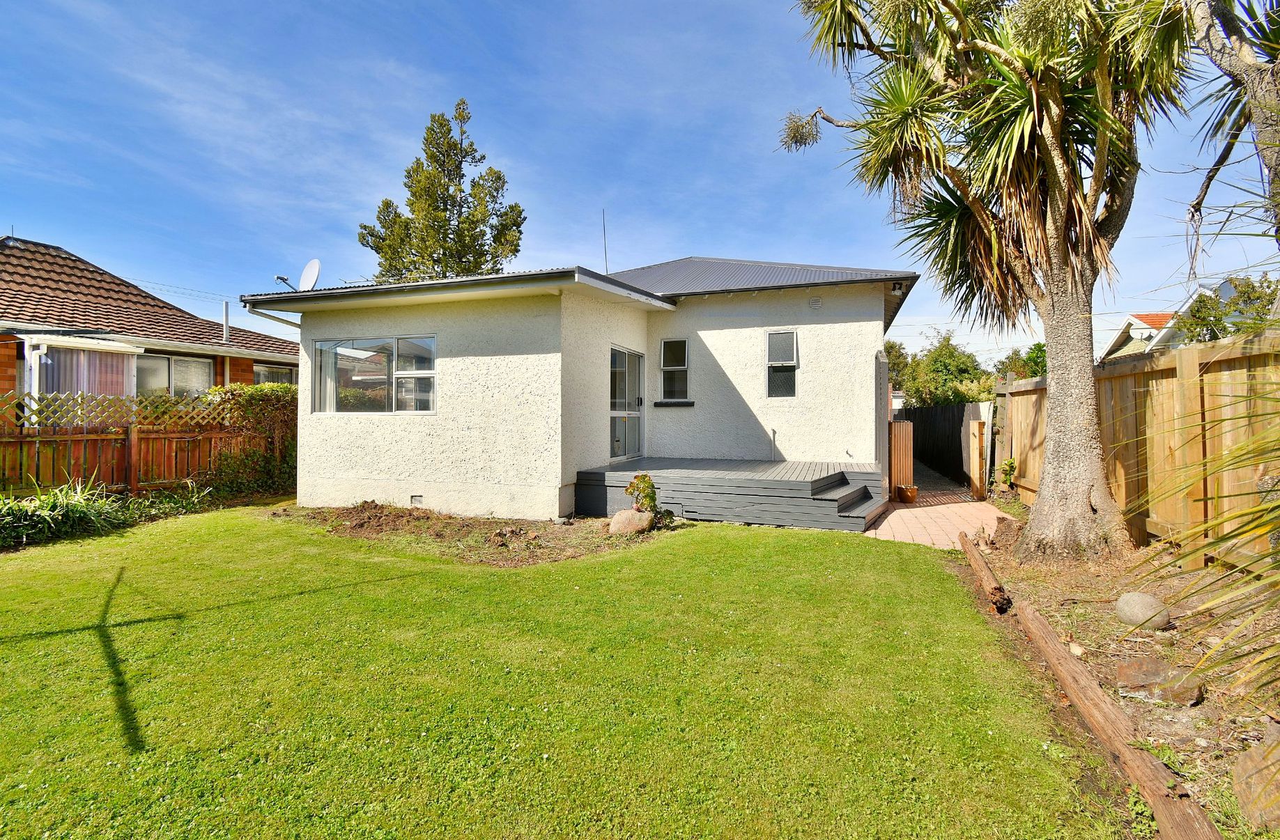 64 Hargest Crescent, Saint Kilda