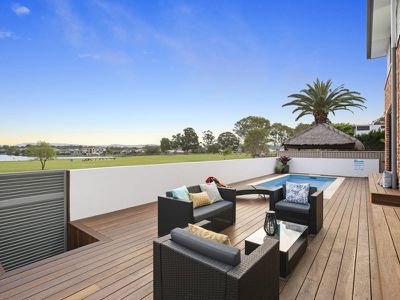90 Bamboo Avenue, Benowa