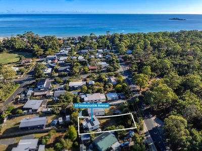 10 Honeysuckle Avenue, Sisters Beach