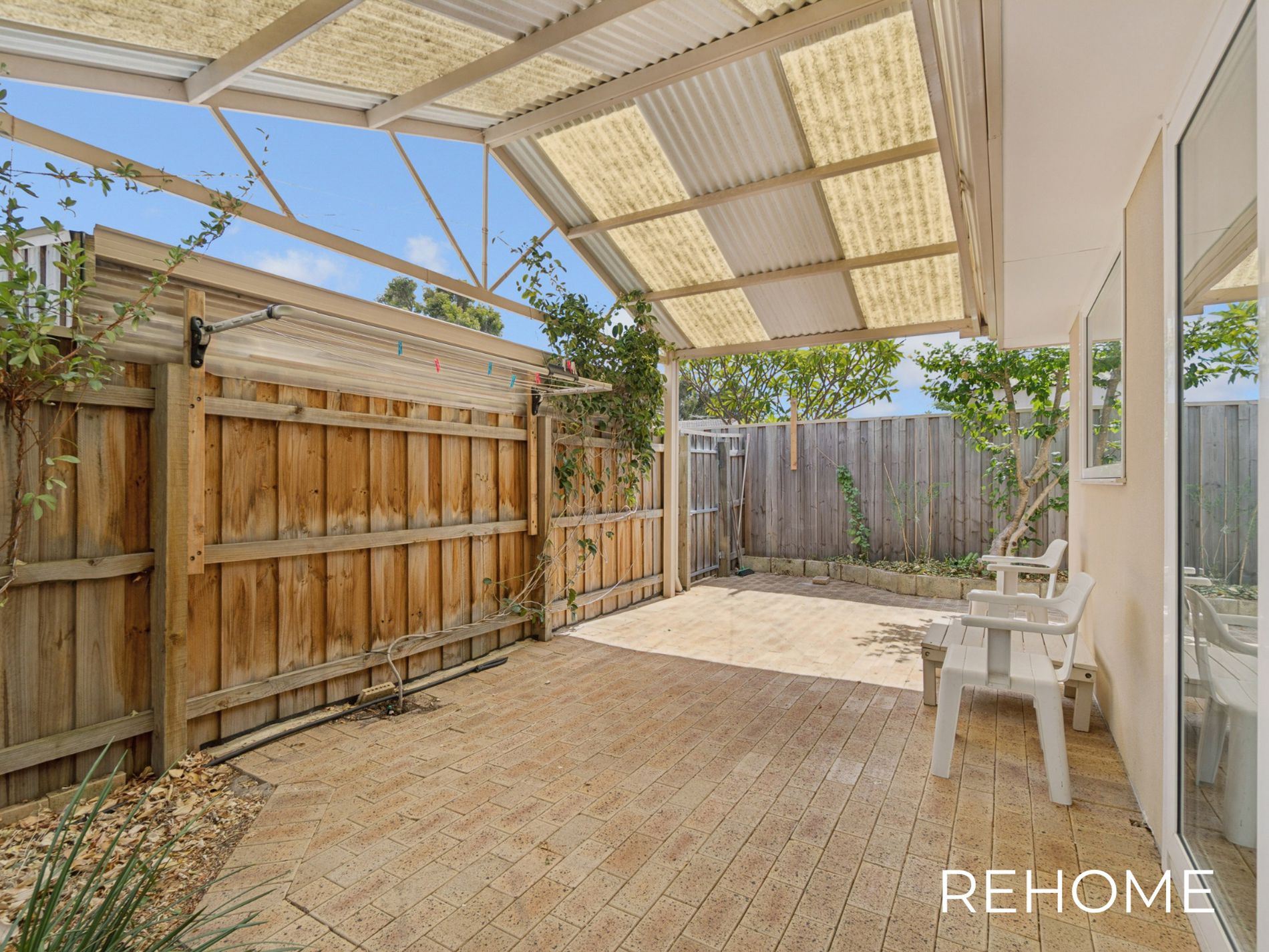 Granny Flat / 16 Glover Street, Dianella