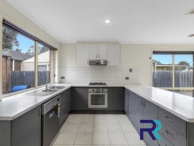 39 Tandara Circuit, Melton West