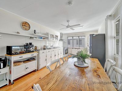 21 Esplanade Walkers Pt., Woodgate