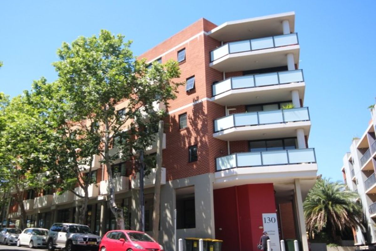 216 / 130 Carillon Avenue, Newtown