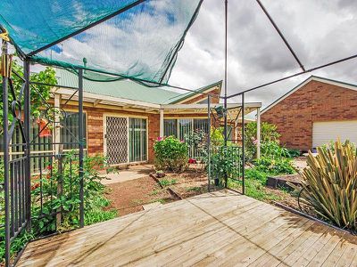 18 Oaktree Avenue, Wyndham Vale