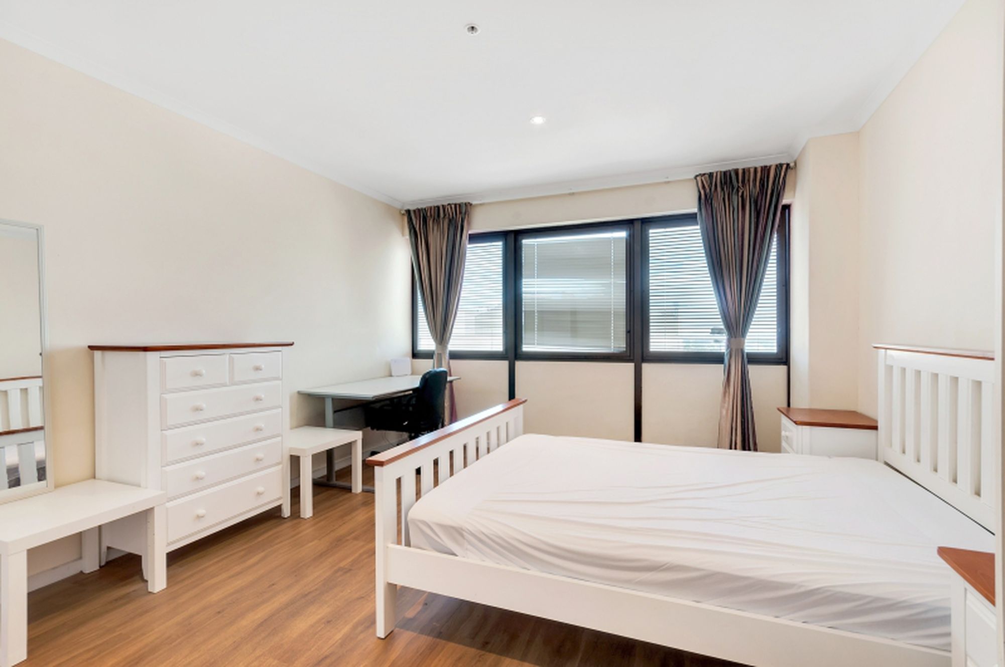 143 / 65 King William Street, Adelaide