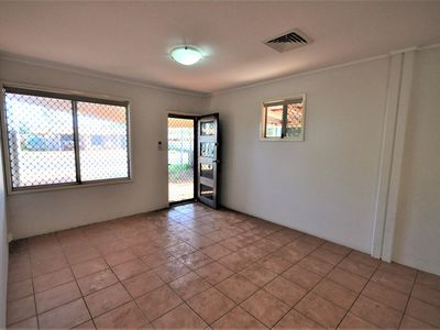 27 Koolyoo Street, Newman