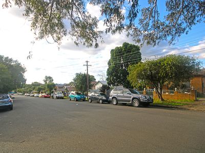 9 / 49 Dennis Street, Lakemba