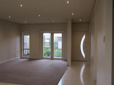 8 Shell Lane, Point Cook
