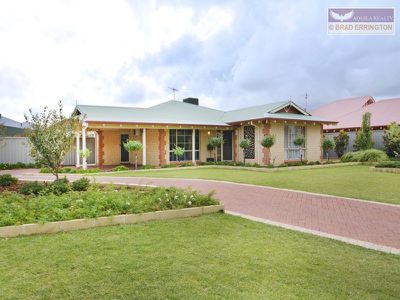 1 Claret Ash Court, Helena Valley